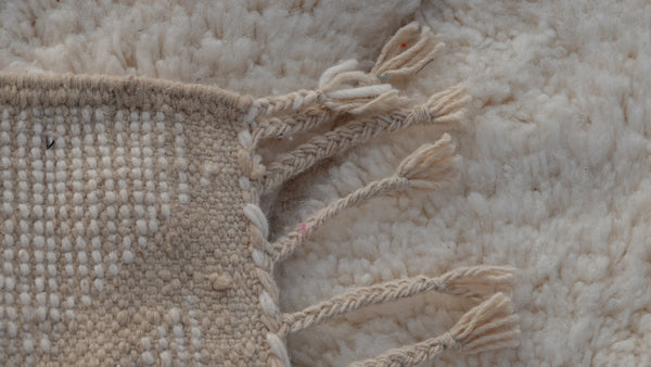 Bni ouaraine - Whispers of Snow